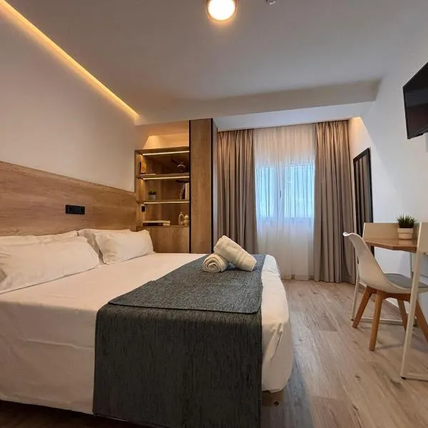 Hostal Hs Puerto Lumbreras，位于普埃尔托伦夫雷拉斯的酒店