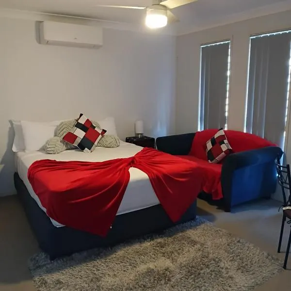 BLK Stays Guest House Deluxe Units Morayfield，位于Morayfield的酒店