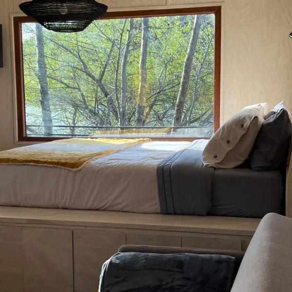 Tiny house río Calle Calle，位于瓦尔迪维亚的酒店