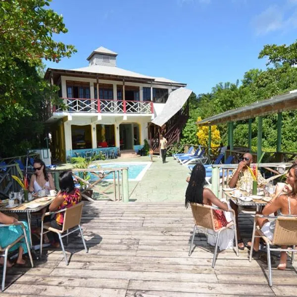 湾景生态水疗度假酒店，位于Fairy Hill的酒店