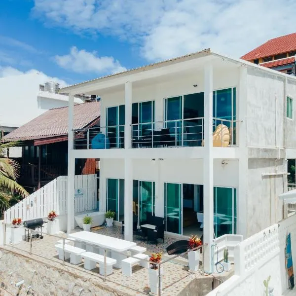 Phaladise Beach Villa at Phala Beach, Ban Chang，位于罗勇的酒店