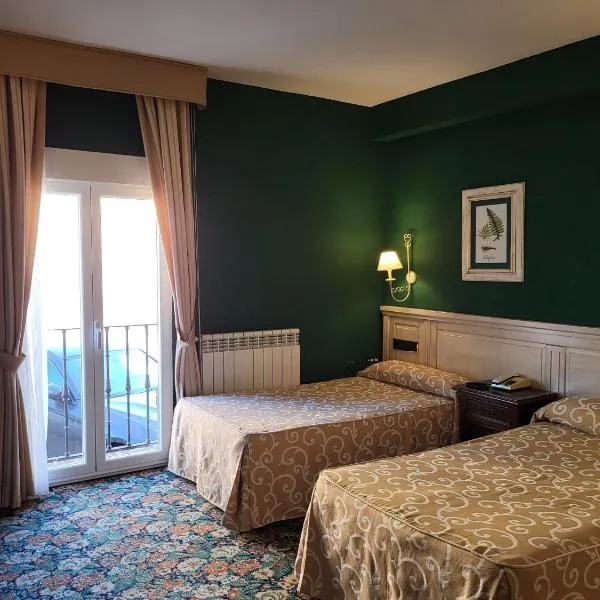 莱昂诺尔米龙酒店，位于索里亚的酒店