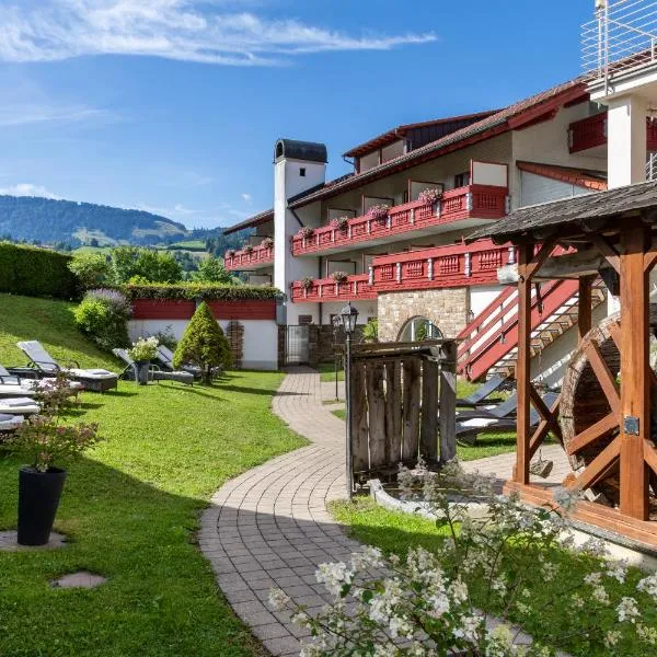 Königshof Hotel Resort - Partner von Oberstaufen PLUS und PLUS GOLF，位于上施陶芬的酒店