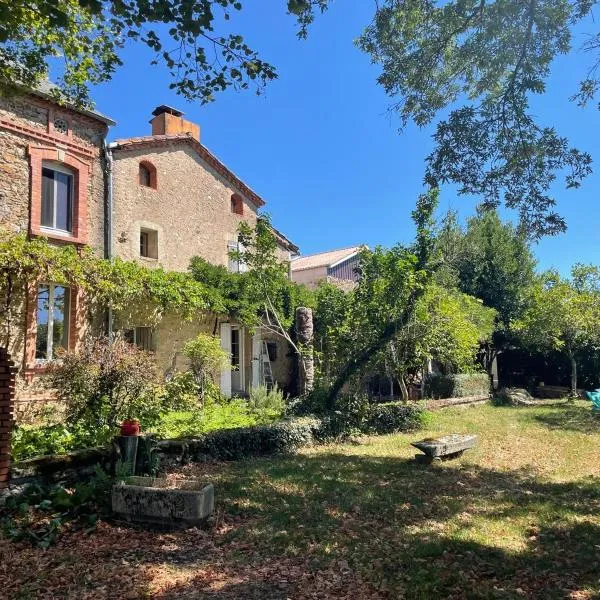 Domaine du plô, Tarn，位于Trévien的酒店