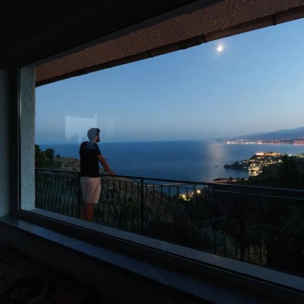 Maison Stalettì - Sea View Suite，位于科帕内罗的酒店