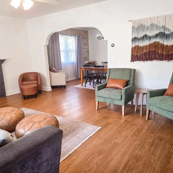 Cozy and Spacious Home in Ogden，位于奥格登的酒店