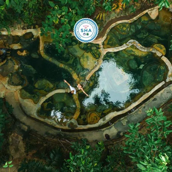 Wareerak Hot Spring & Wellness- SHA Extra Plus，位于Khlong Thom的酒店