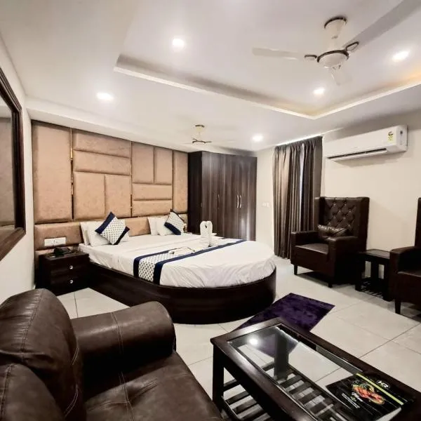 Hotel Ludhiana Regency，位于卢迪亚纳的酒店