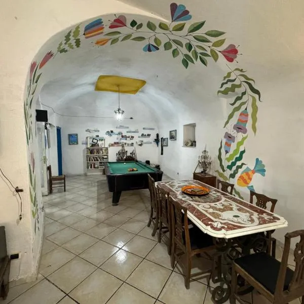 ring hostel，位于伊斯基亚的酒店