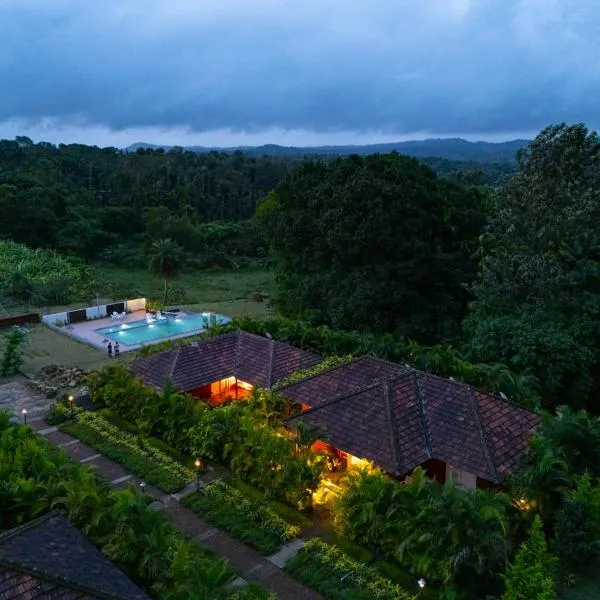 Clover Holiday Village Coorg Resort by VOYE HOMES，位于Sanivārsante的酒店
