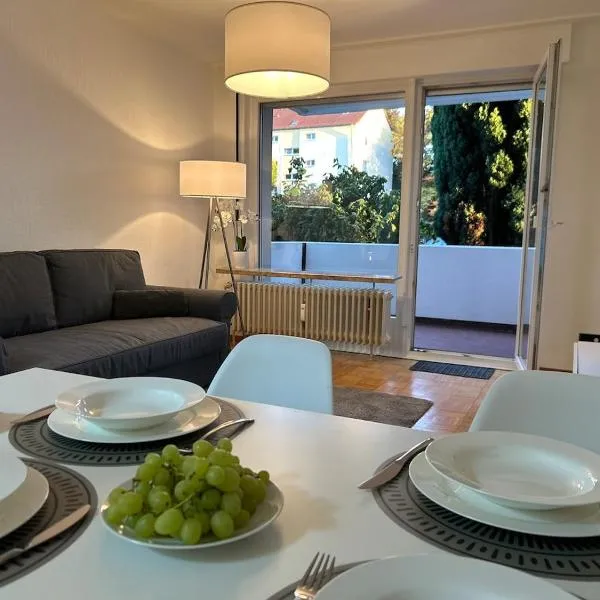 Japandi-Style in Dortmund mit Stellplatz, Balkon,位于多特蒙德的酒店