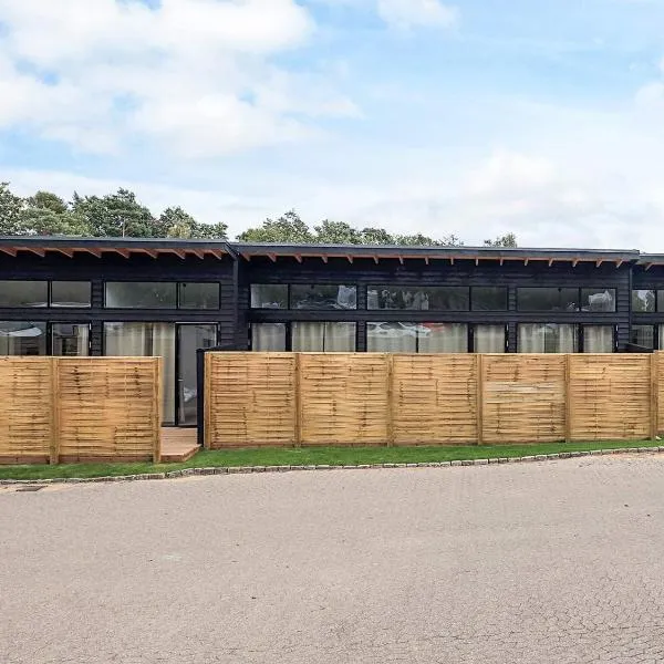 Premium room on a holiday park in Gilleleje，位于吉利勒杰的酒店