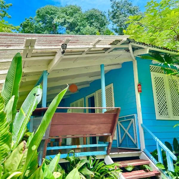 Ita Ita Casitas Family Vacation Playa Punta Uva，位于蓬塔乌巴的酒店