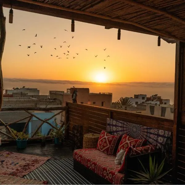 Aourir Waves Surf House，位于奥瑞尔的酒店