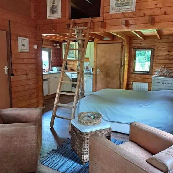 B&B de Prieelhoeve，位于阿尔梅勒的酒店