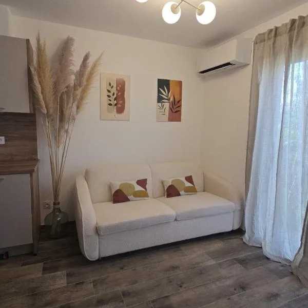 Appartement T2 moderne 2 à 4 personnes,位于卢恰纳的酒店