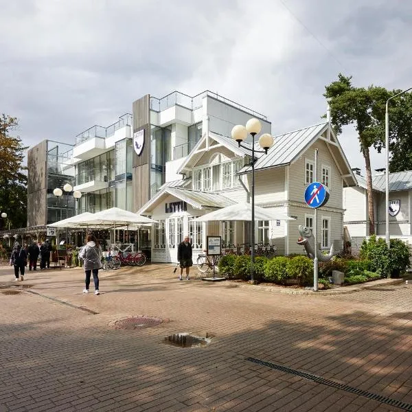 Lettia Aparthotel，位于尤尔马拉的酒店