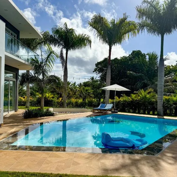 Elysium Suits Maximum Comfort，位于蓬塔卡纳的酒店