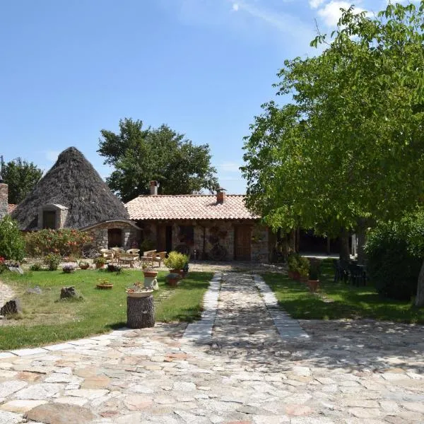 Agriturismo Su Pinnettu，位于丰尼的酒店