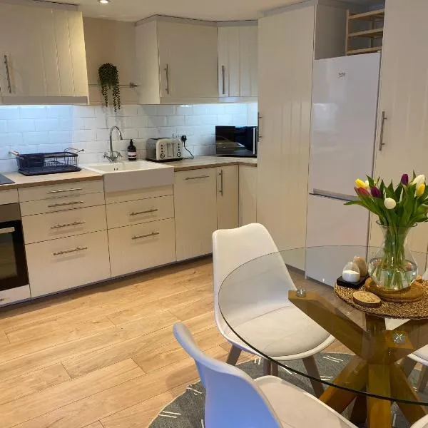 The Workshop, Bridge House，位于Laxey的酒店