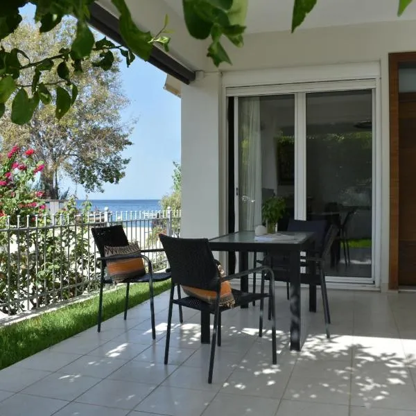 Kýma Seafront House，位于帕特雷的酒店