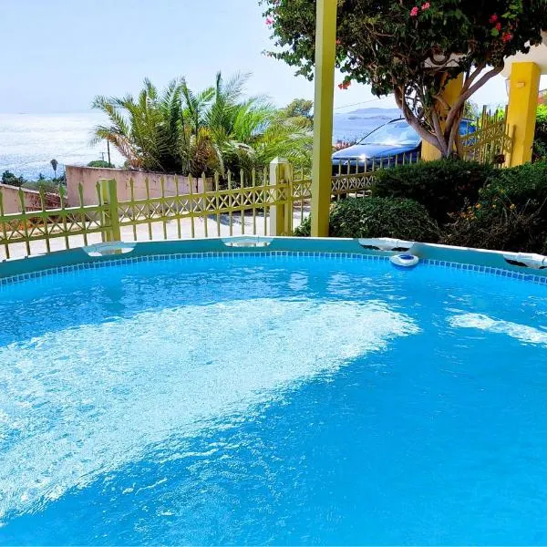 Villa "Eva" - Entire Beachwalk Holiday Home - 4 Seasons & Longer Stays，位于阿基亚码头的酒店