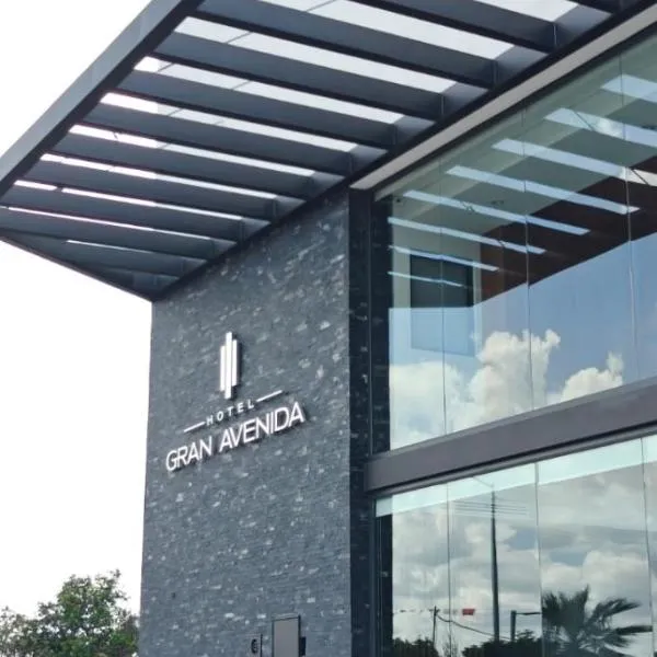 Hotel Gran Avenida, Navojoa，位于纳沃华的酒店