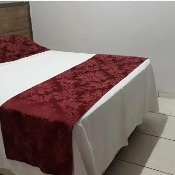 Colorado Hotel，位于帕尔马斯的酒店