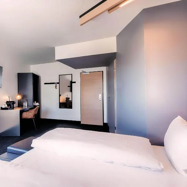 B&B HOTEL Köln-Frechen，位于弗雷兴的酒店