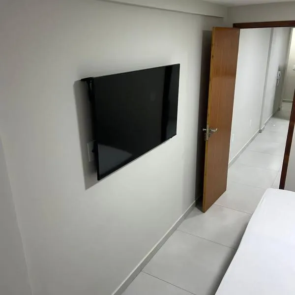 Edifício Flavan- Conforto e Estadia com Preços Acessíveis，位于坎普斯戈伊塔卡济斯的酒店