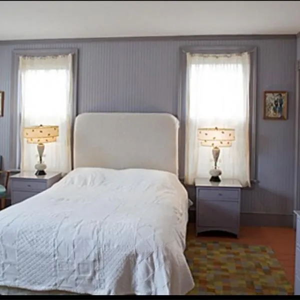 当代艺术馆保时旅馆，位于北亚当斯的酒店