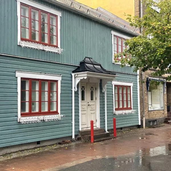 Charming Nordic Home in Central Älmhult，位于艾尔姆胡尔特的酒店