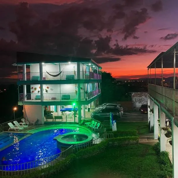 Hotel La Santamaria - Montenegro Quindío，位于蒙特内哥罗的酒店