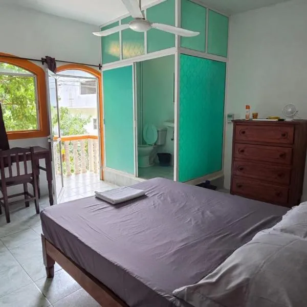 Cukui Hostel & Coffeeshop，位于安赫尔港的酒店