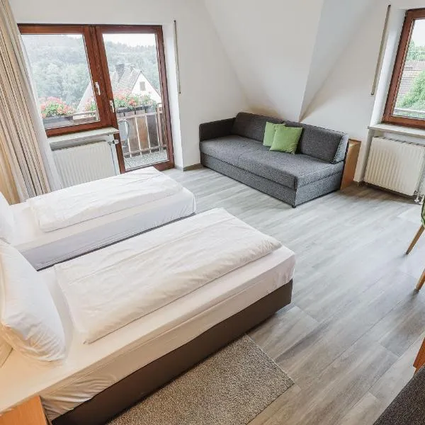 苏姆阿特施罗斯兰迪伊尔酒店，位于科琴斯顿巴赫的酒店