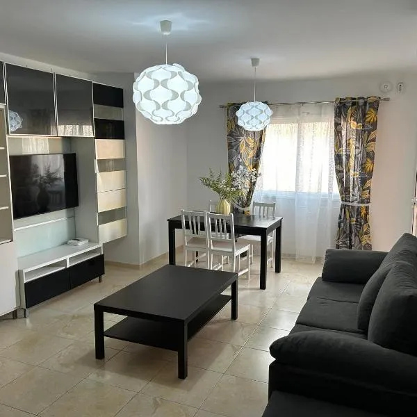 Casa Caletillas，位于坎德拉里亚的酒店