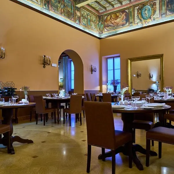 利昂特拉托利亚酒店，位于Pomponesco的酒店