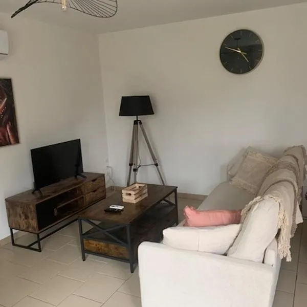 appartement a la campagne a 30mn des 24h du mans，位于Saint-Georges-du-Rosay的酒店