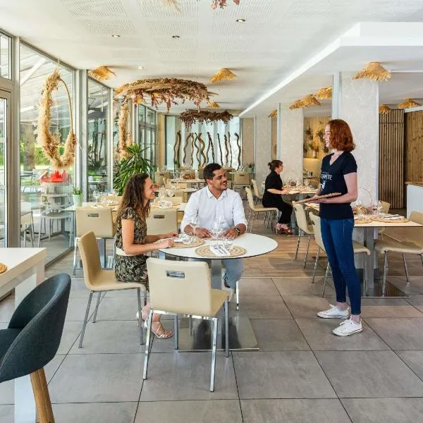 波城比利牛斯诺富特酒店，位于莱斯卡尔的酒店