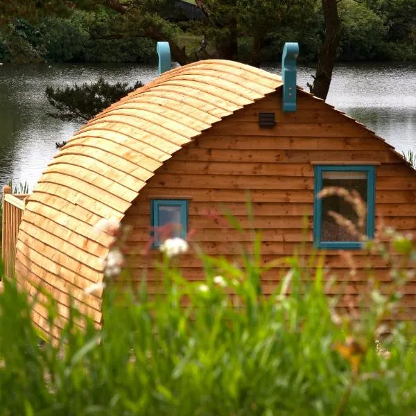 Langley Dam Glamping - hot tubs and dogs can be added at an additional cost，位于Langley的酒店