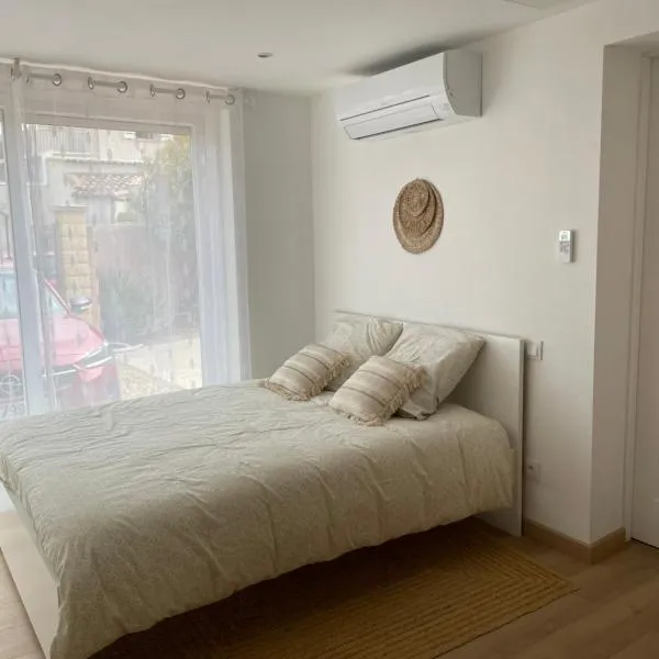 Particulier loue chambre pour 2 personnes，位于罗尼亚克的酒店