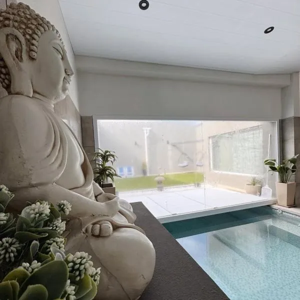 Águila Blanca Cañuelas，位于卡尼乌拉斯的酒店