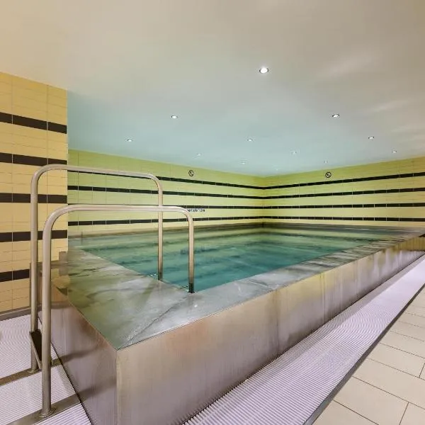 杜斯堡美居酒店，位于杜伊斯堡的酒店