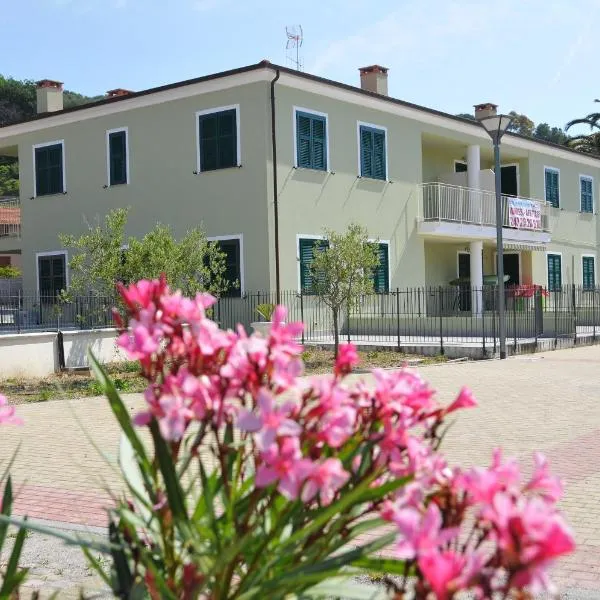 Villaggio La Piana，位于切尔沃的酒店