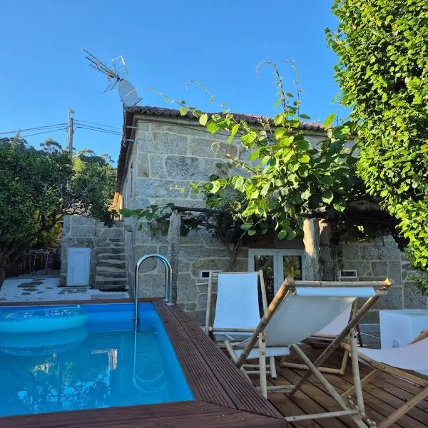 Preciosa casa con piscina，位于贡多马尔的酒店
