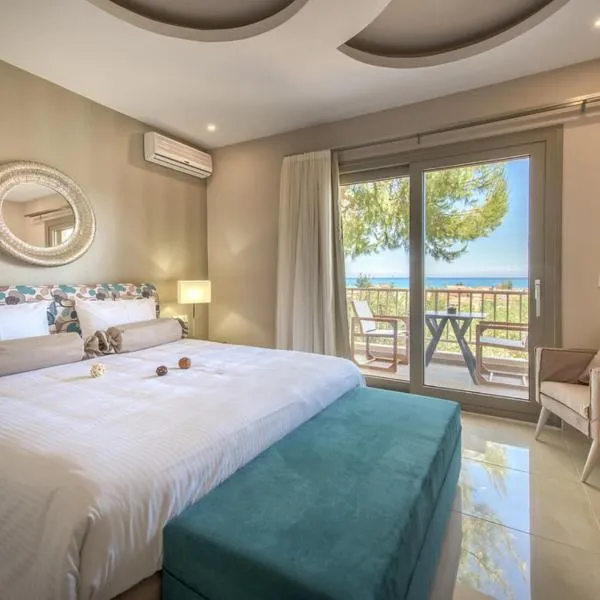 Koukounaria Hotel & Suites，位于Agia Marina的酒店