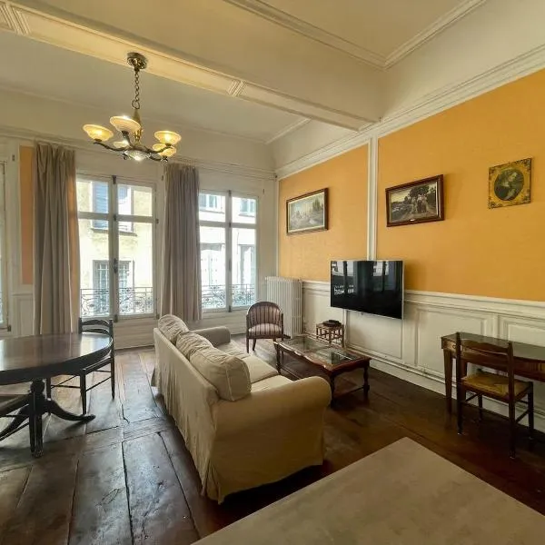 Lemov'Inn, central historic apartment，位于里摩日的酒店