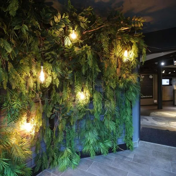 宜必思风格艾薇丽斯酒店，位于Evry-Courcouronnes的酒店