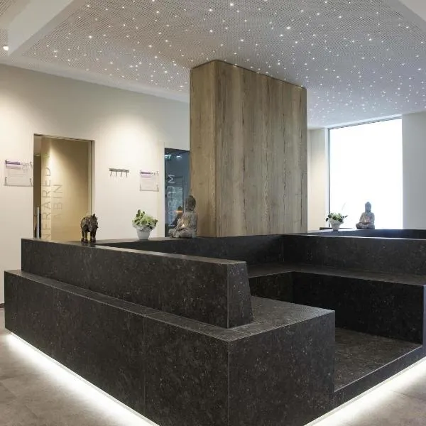 卢森堡菊冈美居高尔夫及Spa酒店，位于卡那斯的酒店