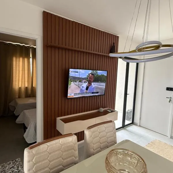 Apartamento moderno e aconchegante，位于北茹阿泽鲁的酒店